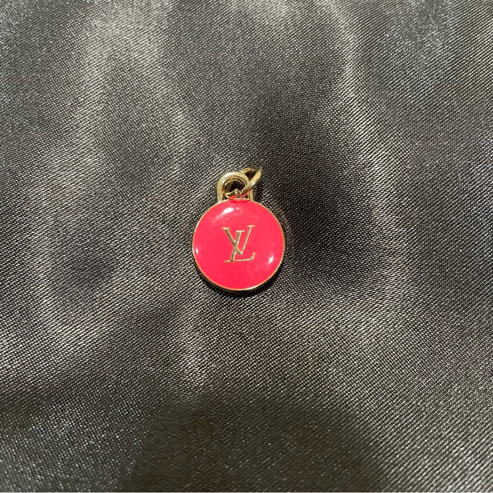 LV Pink and Gold Monogram Fashion Pendant - Picture 2 of 4